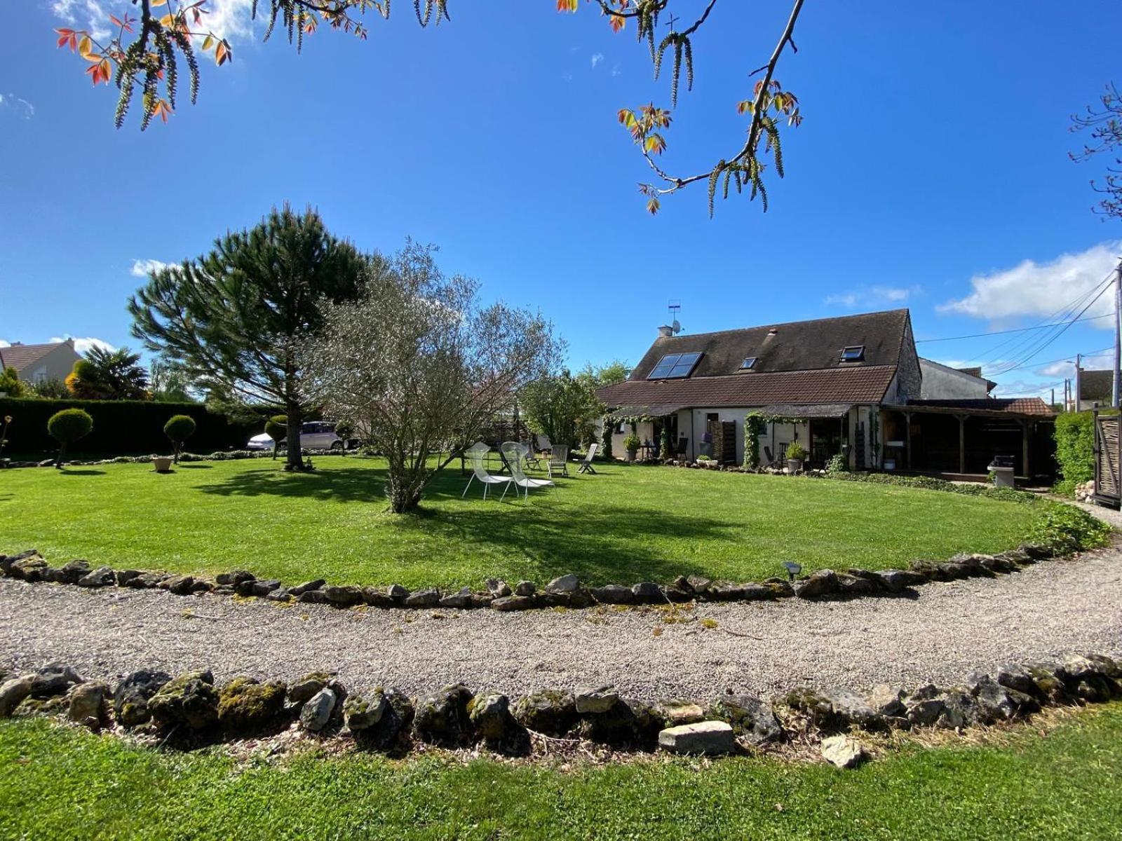 Gite Et Studios Les Barongeres Farges-les-Chalon Buitenkant foto