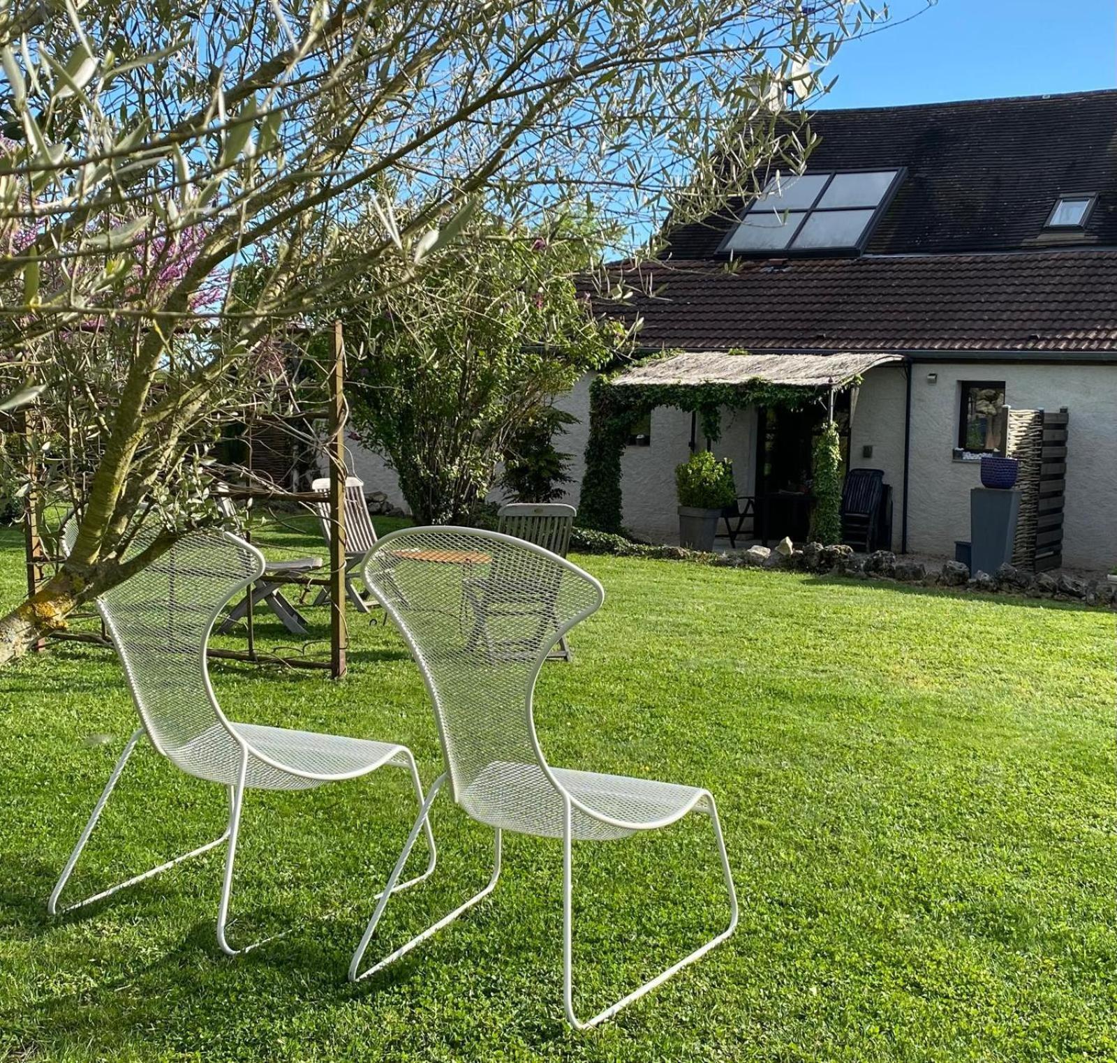 Gite Et Studios Les Barongeres Farges-les-Chalon Buitenkant foto