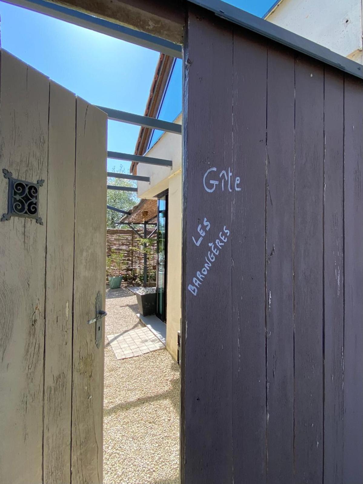 Gite Et Studios Les Barongeres Farges-les-Chalon Buitenkant foto